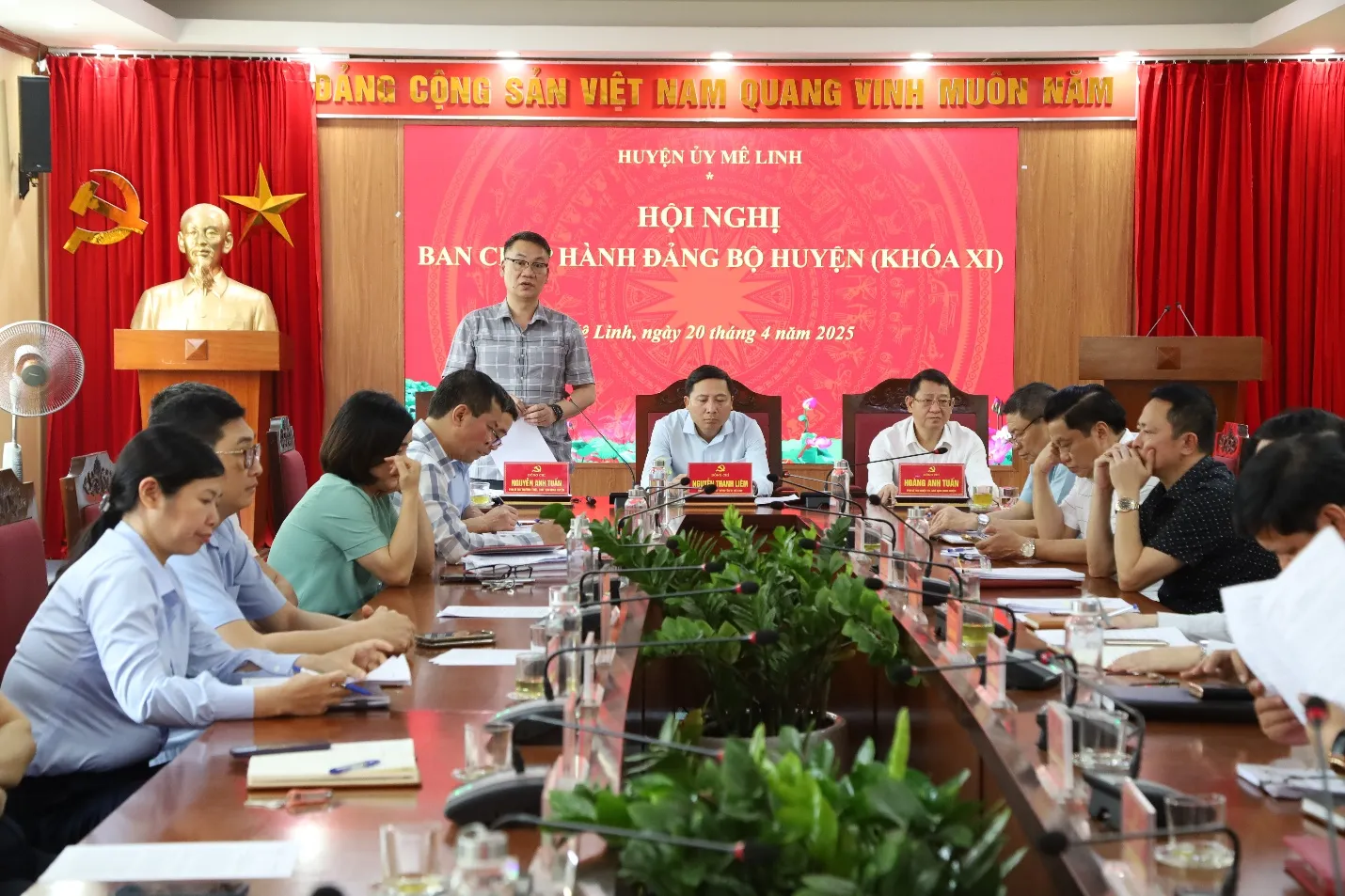 BCH Đảng bộ huyện (Khóa XI) cho ý kiến về phương án sắp xếp các xã thuộc huyện Mê Linh Hà Nội