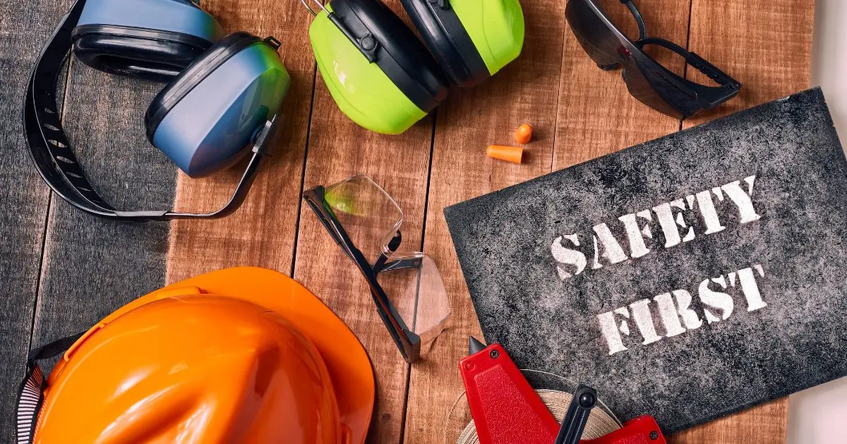 Checklist kiểm tra an toàn nhà máy về đồ bảo hộ cá nhân Checklist kiểm tra an toàn nhà máy về đồ bảo hộ cá nhân