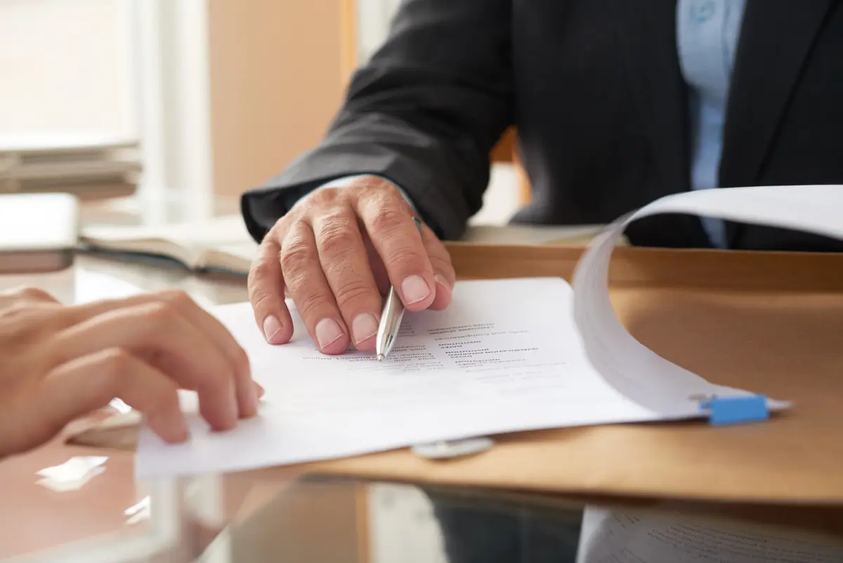 Dịch vụ pháp chế thuê ngoài rà soát Hợp đồng Dịch vụ pháp chế thuê ngoài rà soát Hợp đồng