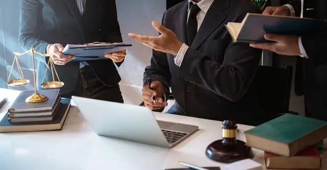 Dịch vụ tư vấn thường xuyên giúp quản trị rủi ro pháp lý