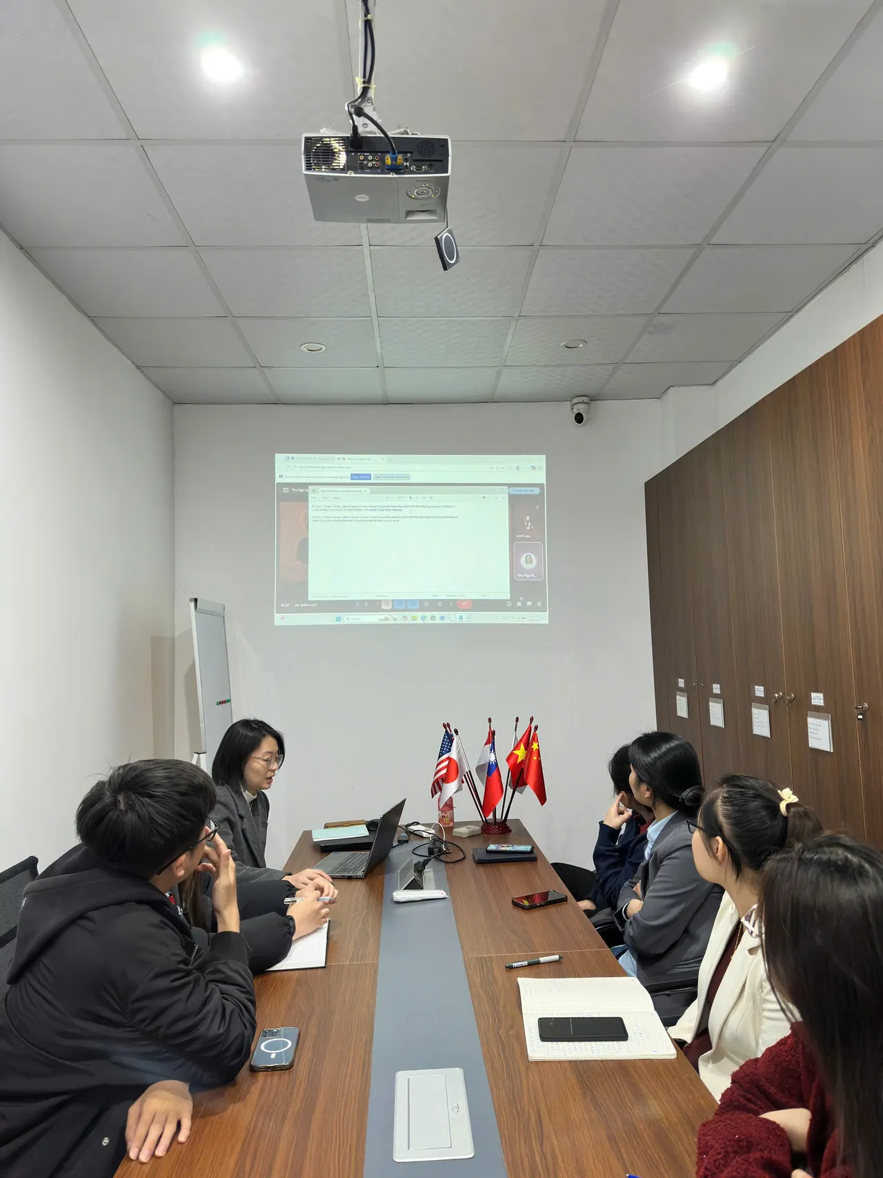 Đội ngũ dịch vụ tư vấn pháp lý thường xuyên của Y&P