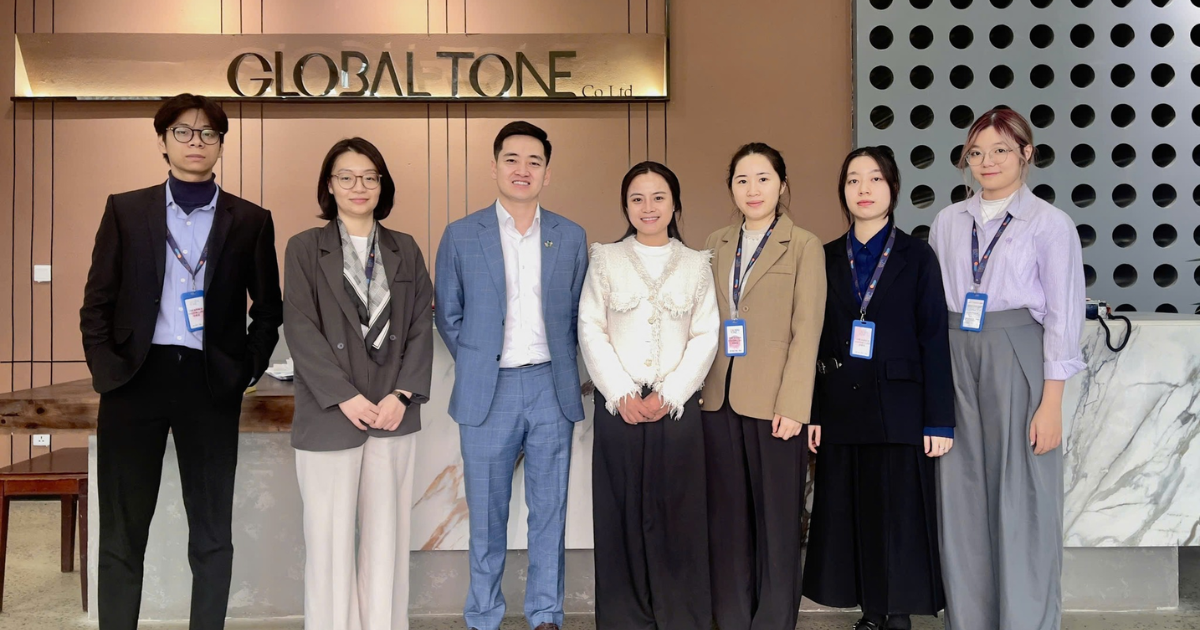 Đội ngũ pháp lý doanh nghiệp thực hiện kiểm toán và rà soát rủi ro