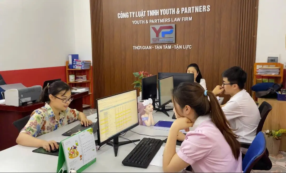 Đội ngũ tư vấn pháp luật thuế cho doanh nghiệp của Y&P Đội ngũ tư vấn pháp luật thuế cho doanh nghiệp của Y&P