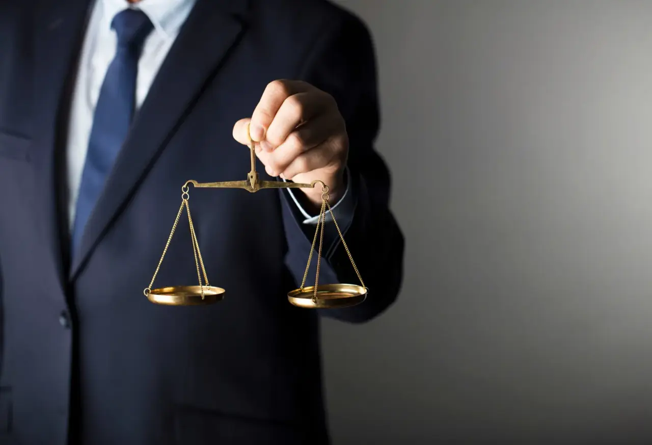 Luật sư tư vấn giải quyết tranh chấp đất đai chuyên nghiệp Luật sư tư vấn giải quyết tranh chấp đất đai chuyên nghiệp