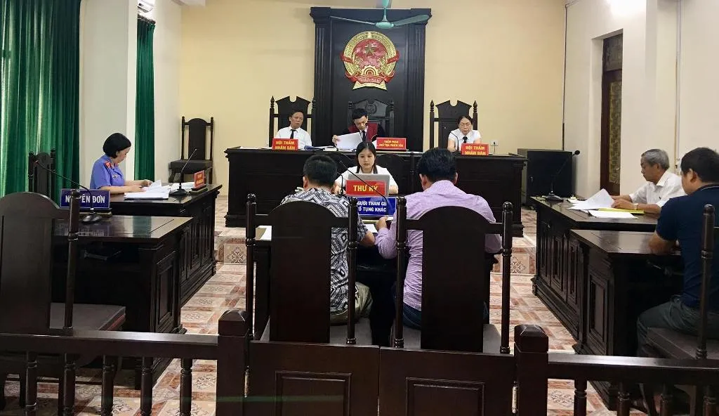 Giải quyết tranh chấp đất đai tại Toà án