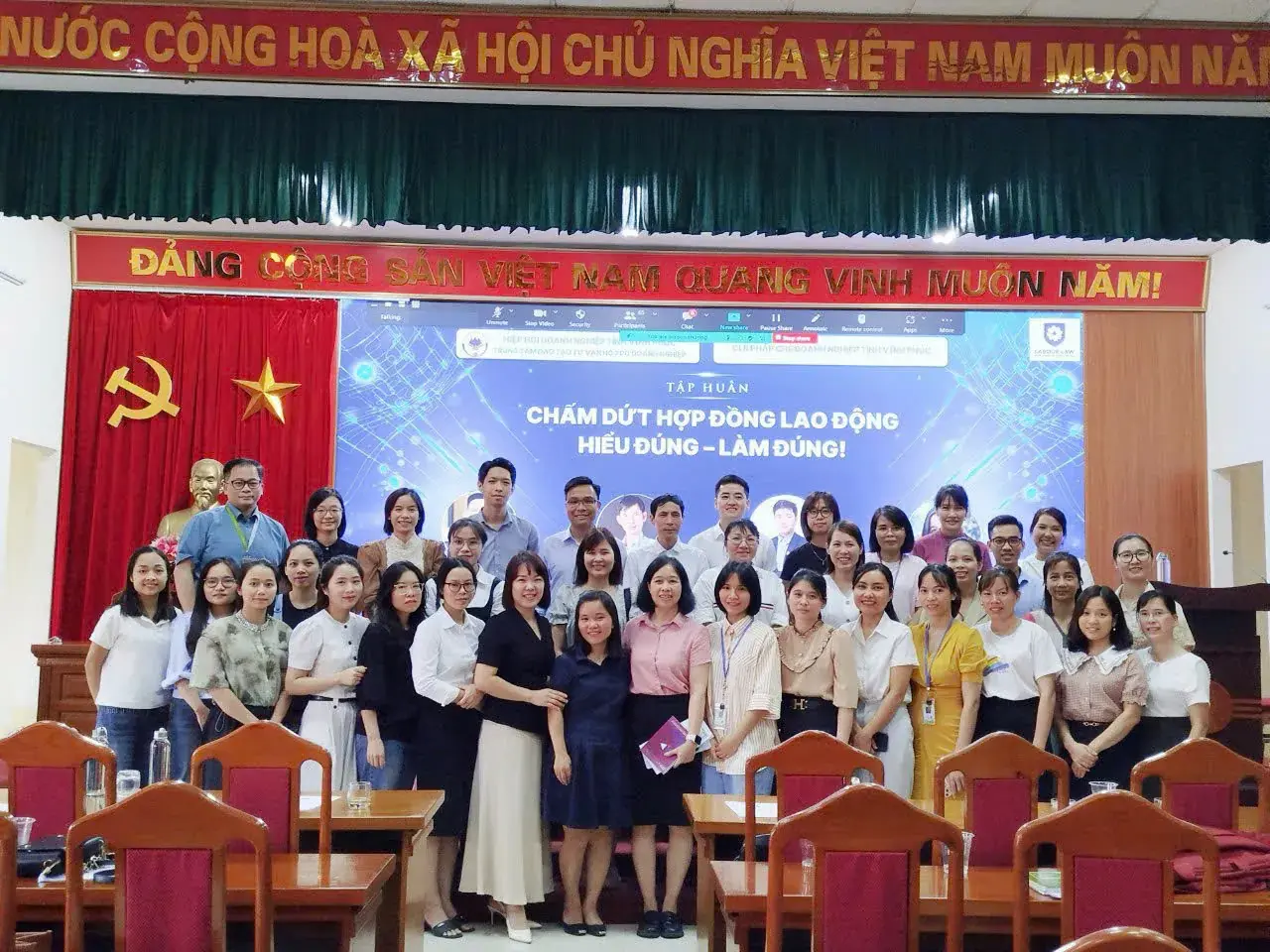 Hội thảo pháp lý về Quy định chấm dứt hợp đồng lao động Hội thảo pháp lý về Quy định chấm dứt hợp đồng lao động
