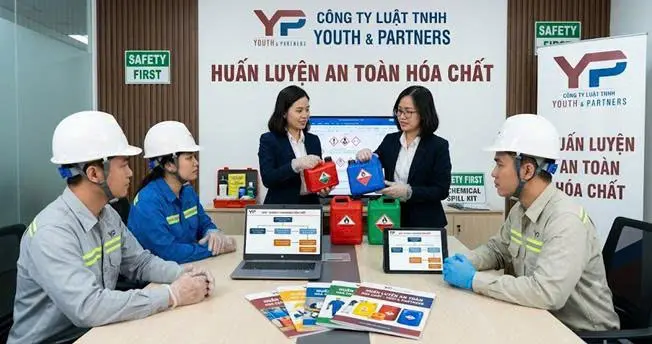 Huấn luyện an toàn hóa chất cho các tổ trưởng Huấn luyện an toàn hóa chất cho các tổ trưởng