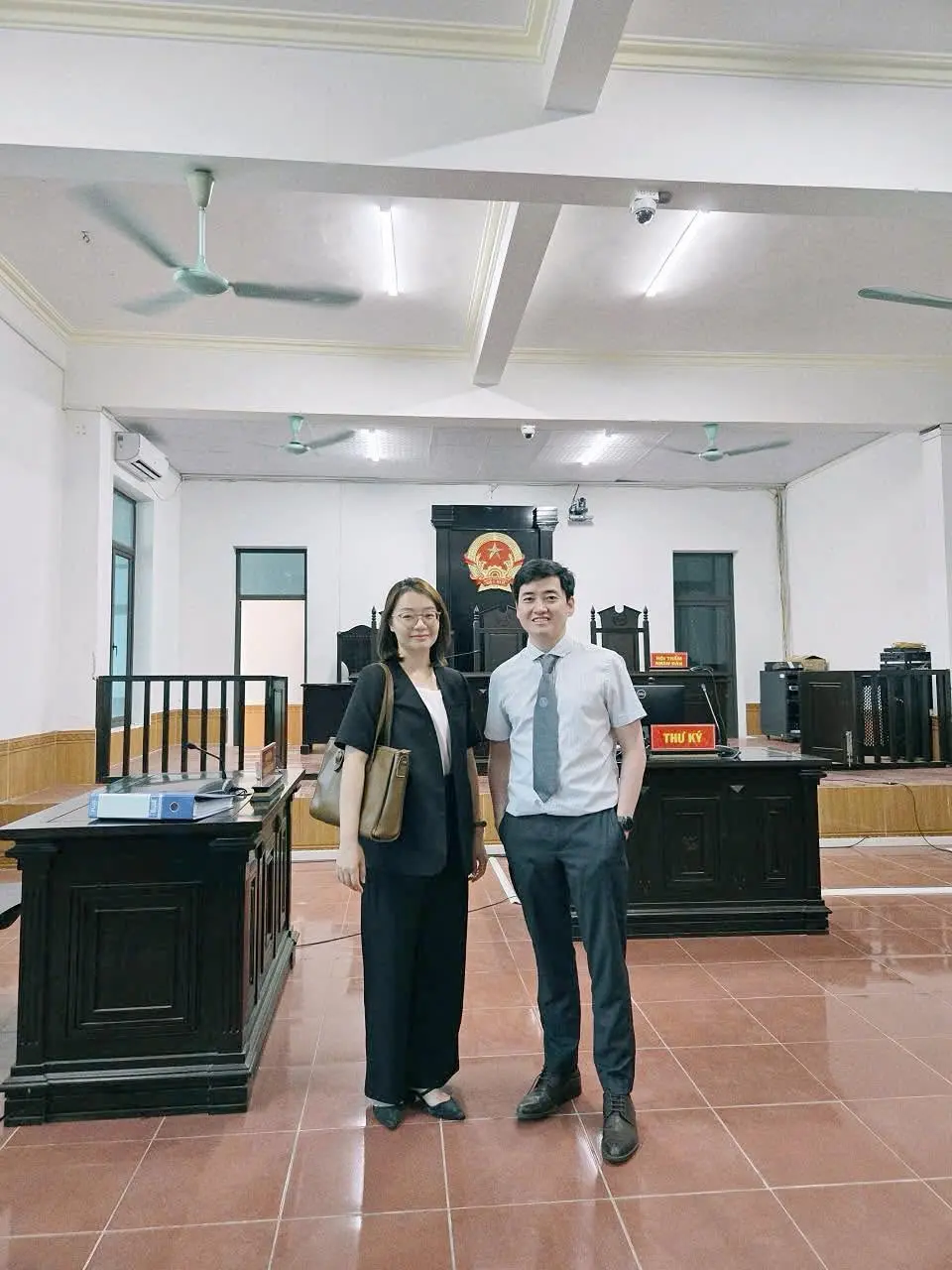 Luật sư tư vấn dịch vụ pháp chế thuê ngoài tham gia giải quyết án thực chiến Luật sư tư vấn dịch vụ pháp chế thuê ngoài tham gia giải quyết án thực chiến