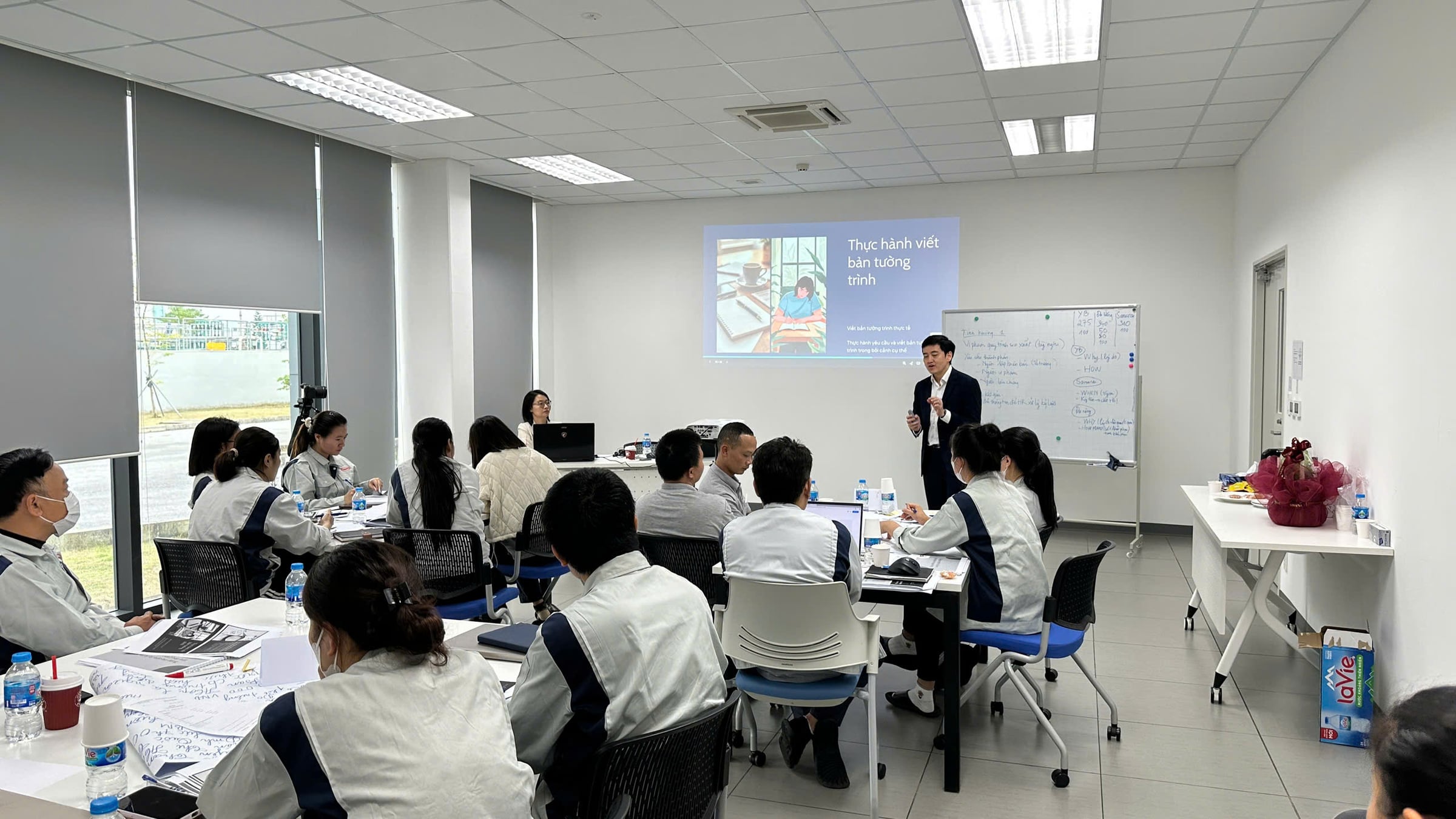 Luật sư tư vấn doanh nghiệp tại YP tham gia buổi đào tạo lao động nội bộ cho doanh nghiệp