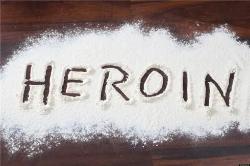Một bánh heroin nặng bao nhiêu?