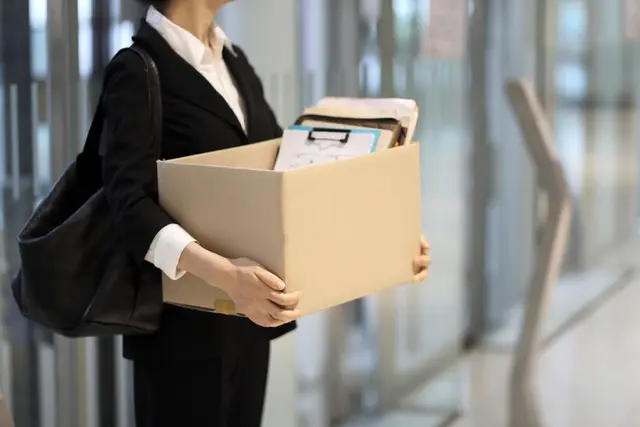 Sa thải người lao động: khi nào được nhận trợ cấp, khi nào được bồi thường