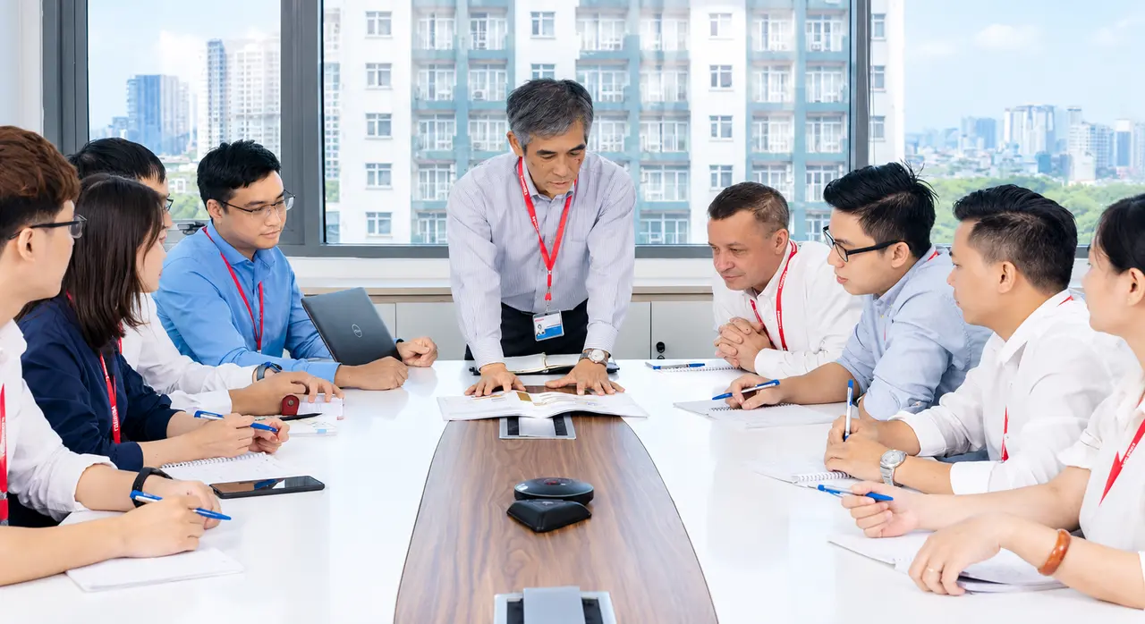 Trao đổi với tổ chức đại diện người lao động về cho thôi việc vì thay đổi cơ cấu