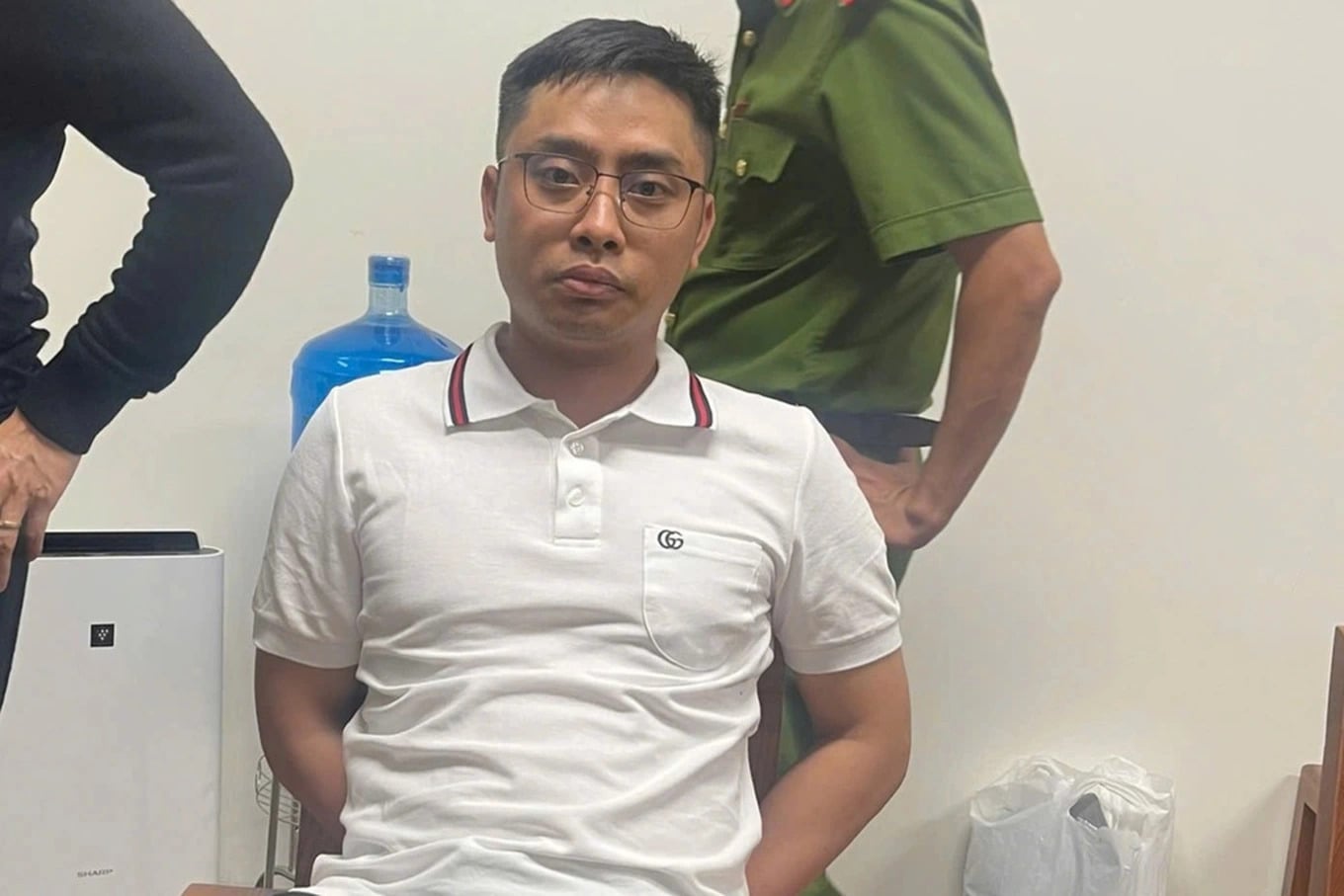 Vì sao đối tượng vận chuyển 16 bánh ma túy chống trả quyết liệt?